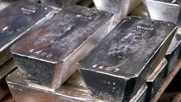 edelmetall: so hoch war der silberpreis in den vergangenen 13 jahren nicht