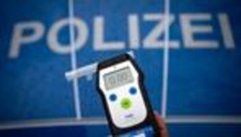 verkehr: polizei kontrolliert verstärkt alkohol und drogen am steuer