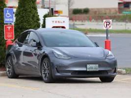 Keine Lasertechnik, nur Kameras: Musk will noch diesen Monat Robo-Taxis an den Start bringen