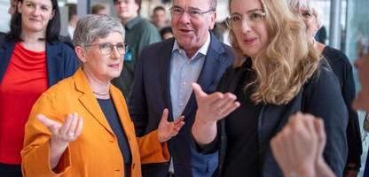 Russland-Vorstoß von SPD-Linken: Kritik aus CDU, Grünen und SPD, Applaus von AfD und BSW