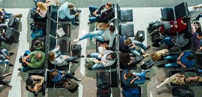 flugzeug verspätet: verbraucherschützer warnen vor verschlechterung der passagierrechte