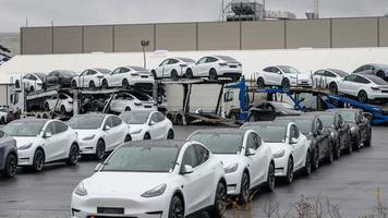 autonomes fahren: musk kündigt robotaxi-dienst noch für diesen monat an