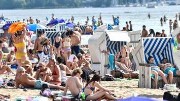 Pack die Badehose ein! Wann Berlin die 30 Grad-Marke knackt