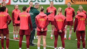 live! frauen-bundestrainer wück verkündet den em-kader