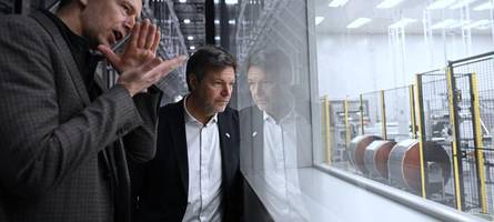 nach der northvolt-pleite schlägt habecks batteriedebakel an der küste hohe wellen