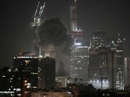 warnsirenen heulen: israel und iran melden neue gegenseitige raketenwellen