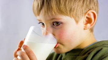 haferdrink oder kuhmilch? was expertinnen eltern raten
