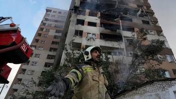 Naher Osten: Israel greift Irans Atomanlagen an – Iran übt Rache