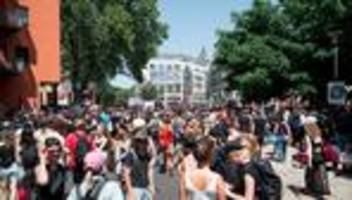 antifaschismus: mehr als 5.000 menschen bei demonstration in jena
