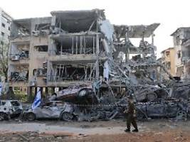 Luftangriffe dauern an: Israel droht Iran: Dann wird Teheran brennen