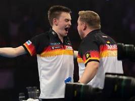 weltmeister littler geschlagen: halle flippt aus: deutscher darts-sensationssieg gegen england