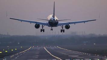 airline verweigert mitnahme – diese rechte haben fluggäste