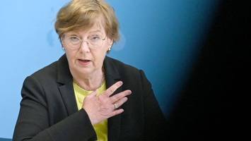 innenministerin dankt katastrophenschützern für einsatz