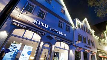lukrativer markt für hörgeräte: die geräte werden kleiner, die geschäfte größer