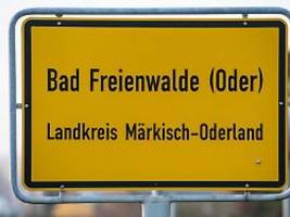 Überfall auf Familienfest: Vermummte greifen Kundgebung gegen rechts in Brandenburg an