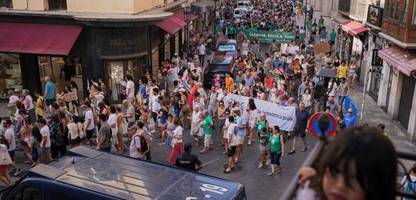 Spanien: Mit Wasserpistolen gegen Massentourismus