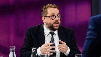 politik-talk: löst paul ronzheimer schon bald markus lanz ab?