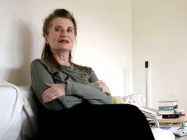 Falschmeldungen: Elfriede Jelinek lebt