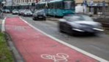 unterwegs auf zwei rädern: verband sieht moderate verbesserungen für radfahrer