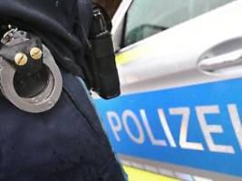 angriff in schwerin: polizist greift bei streit ein und wird bewusstlos getreten