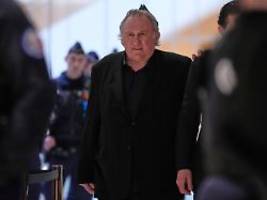 Nach Urteil wegen Übergriffen: Gérard Depardieu muss in Italien erneut vor Gericht