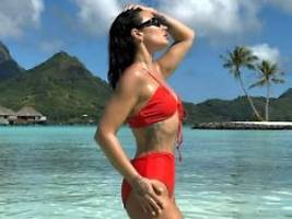So gehen Flitterwochen: Demi Lovato veralbert Kim Kardashian