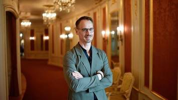 christian spuck als „künstler und advokat der künste“ geehrt