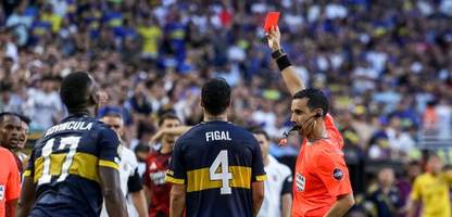 Klub-WM 2025: 22 Fouls und drei Rote Karten bei Boca Juniors gegen Benfica Lissabon