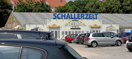 Warum das Schallerzelt noch immer auf dem Plärrer steht