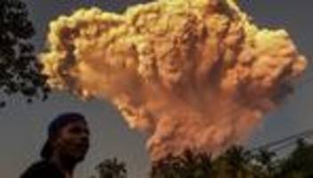 Aschewolke: Vulkanausbruch in Indonesien beeinträchtigt Flugverkehr nach Bali