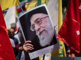Ayatollah warnt Trump: Chamenei: Der Iran wird niemals aufgeben