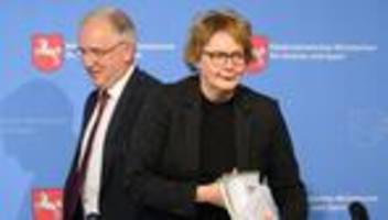 bericht für 2024: verfassungsschutz: mehr rechtsextremisten in der afd
