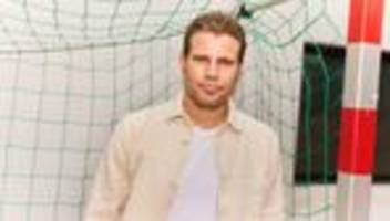felix brych: wie halten schiedsrichter druck aus, felix brych? man muss in die zweifel hineinpfeifen