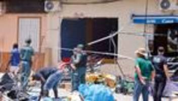 zwei opfer auf intensivstation: zahlreiche verletzte bei explosion in spanischer kneipe