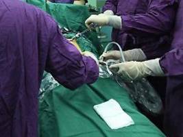 Erfolg für Tele-Chirurgie: Patient erstmals aus 11.000 Kilometern Entfernung operiert