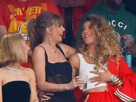 kleiner sieg für justin baldoni: richter erlaubt zugriff auf blake livelys chats mit taylor swift