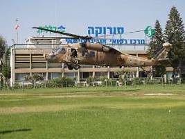 Zwei Dutzend Verletzte: Bericht: Israelische Klinik bei Raketenangriff getroffen
