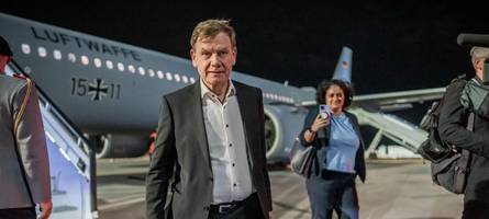außenminister joe wadephul darf nicht wie annalena baerbock werden