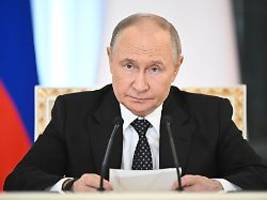 selenskyj spricht legitimität ab: geht putin in seiner rede auf düstere wirtschaftsprognose ein?