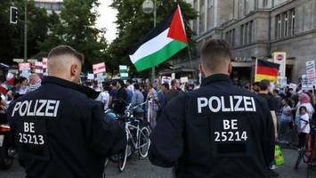 extremismus-verdacht im staatsdienst: „jeder ist einer zu viel“