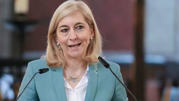 Unter Verschluss: Gesundheitsministerin Warken will Maskenbericht geschwärzt vorlegen