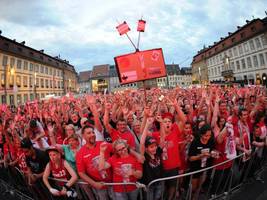 Linksaußen: Achtung, Rauchentwicklung!