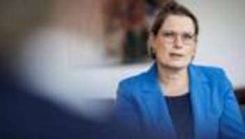 Angriffe auf Richter: Justizministerin Hubig kritisiert Drohungen gegen Berliner Richter