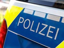 Acht Verletzte in Hameln: 94-Jährige fährt mehrere Passanten auf Parkplatz an
