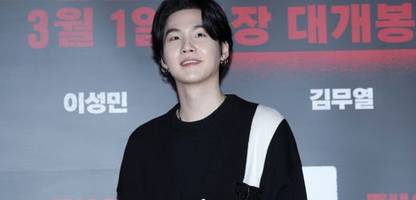 k-pop: bts-sänger suga beendet zivildienst als letztes mitglied