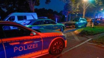schlägerei und messer-attacke im stadtpark – ein verletzter