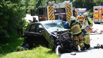 Tödlicher Frontalcrash: 80-Jährige gerät in den Gegenverkehr