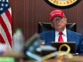 Durfte der Präsident so handeln?: Nach Iran-Angriff: US-Demokraten gehen wütend auf Trump los