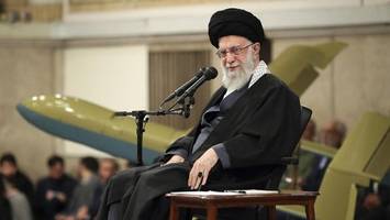 Brutal und voller Hass: Dieser Greis hat das letzte Wort im Iran