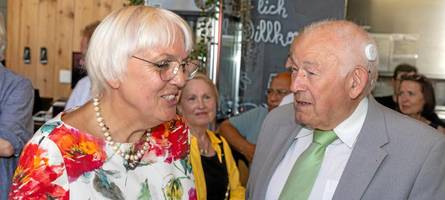 „soll frech bleiben“: ehemaliger csu-ministerpräsident feiert geburtstagskind claudia roth